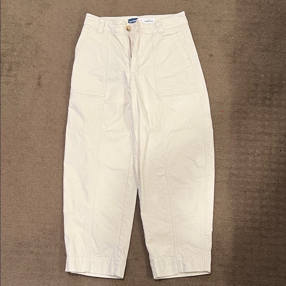 Old Navy Women's Cream Ankle Barrel Pants